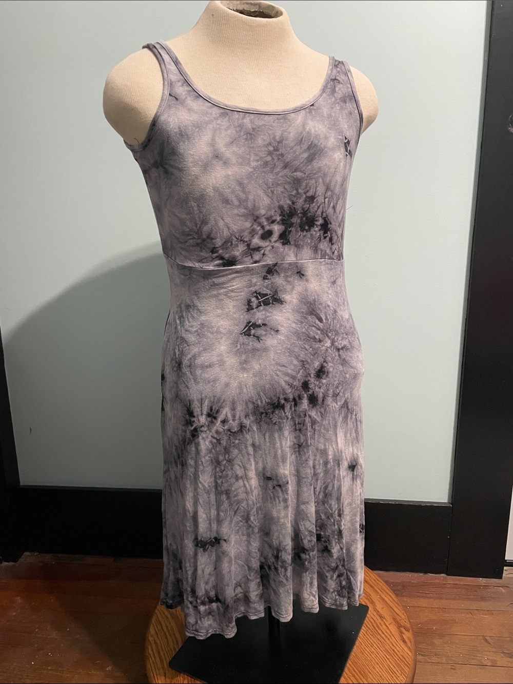 Brit and Bri Size M Gray Swing Dress with Pockets